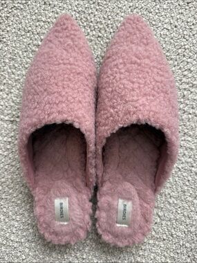 Birdies “The Lark” Blush Shearling Mules, size 10.5